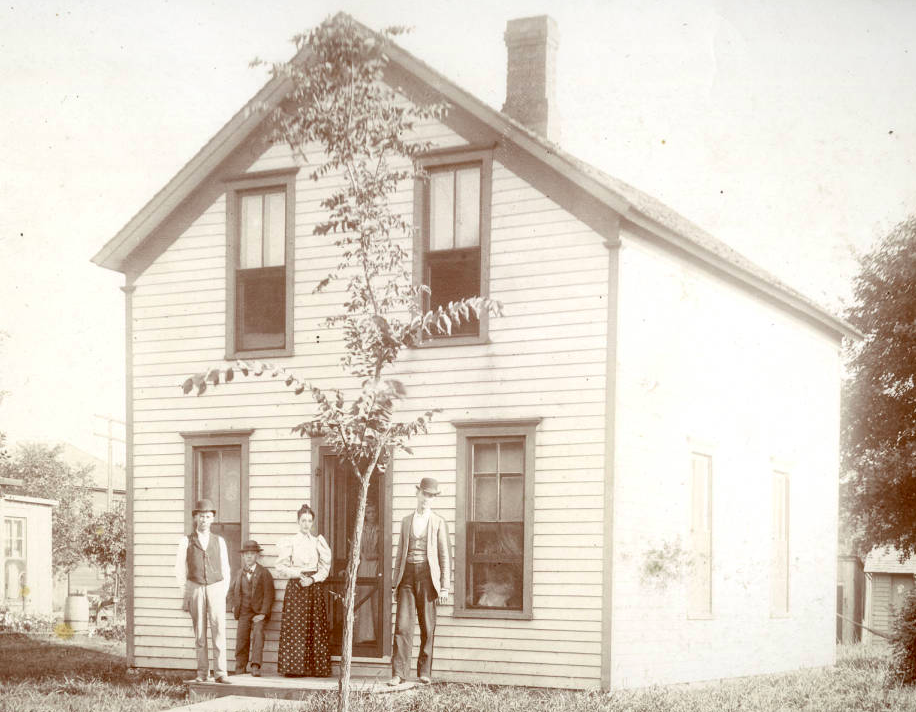 Saratoga, Nebraska home in the 1890s.