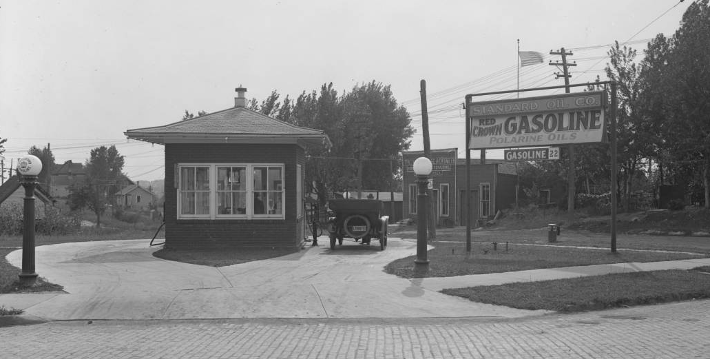 1917 Standard Oil Company Station, North 40th and Grant St Omaha Nebraska